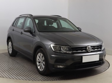 Volkswagen Tiguan , Salon Polska, DSG, VAT 23%, Navi, Klima, Tempomat,-1