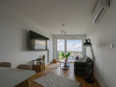 Nowe 3 pokoje, 2 łazienki, 50,5 m2, klimatyzacja, duży balkon z widokiem, garaż!-1
