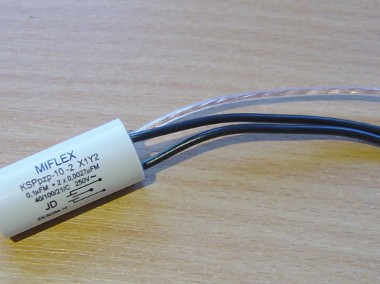 Kondensator przeciwzakłóceniowy KSPpzp-10-2, 0,1µF+2*2700pf-1