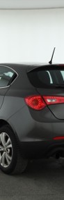 Alfa Romeo Giulietta , Salon Polska, Serwis ASO, Navi, Xenon, Klimatronic,-3