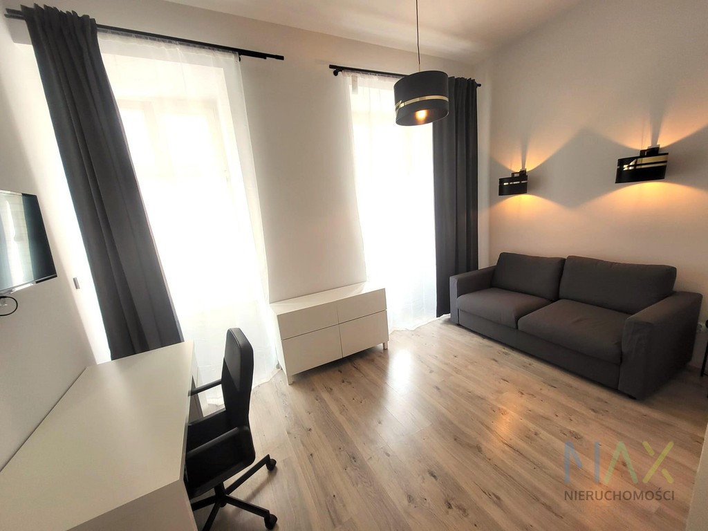 Kawalerka do wynajęcia, 26 m² Stare Miasto, Radziwiłłowska