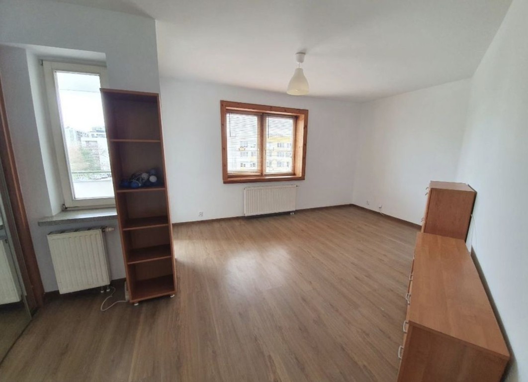 Gocław | kawalerka z oddzielna dużą kuchnią - Widok 2