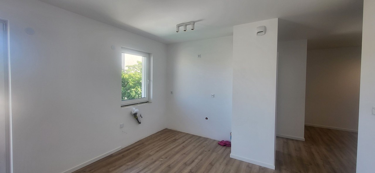 salon z aneksem i sypiania Polesie - Widok 3