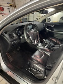 V40 Cross Country Ocean Race 3D 150 KM Pierwszy właściciel