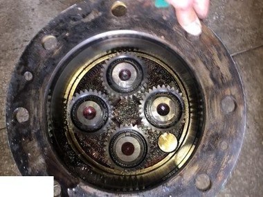 John Deere 6800 - Półoś-1