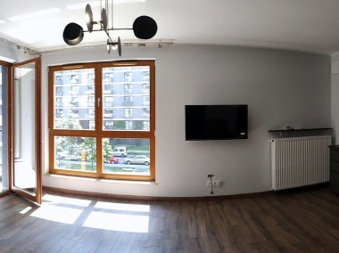 2 nowoczesne pokoje na Kasprzaka z stanowskiem garażowym-1