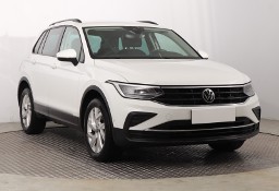 Volkswagen Tiguan , Salon Polska, 1. Właściciel, DSG, VAT 23%, Navi,