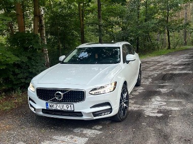 Volvo V90 Cross Country-1