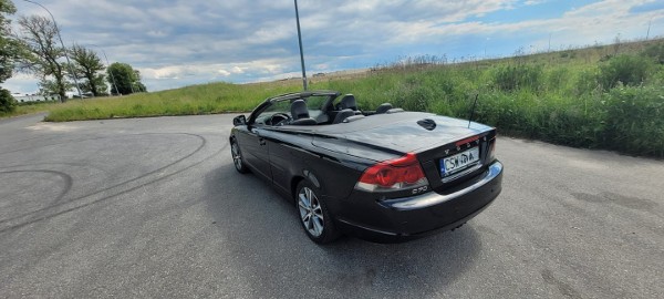 2.0 D  Cabrio  Skóra