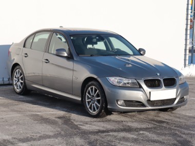 BMW SERIA 3 , Navi, Klimatronic, Tempomat, Parktronic,-1