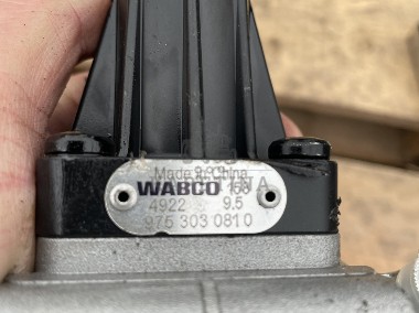 Wabco 9753030810 - zawór kontrolny ciśnienia powietrza-1