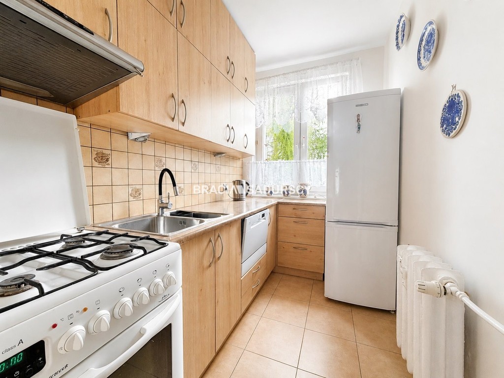 3-pok, os.Podw. balkon, osobna kuchnia – pohled 2