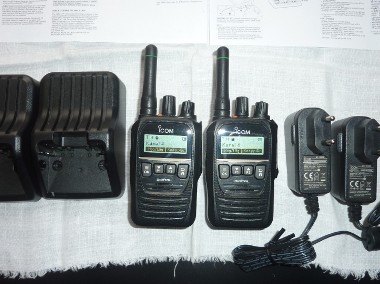 Dwa profesjonalne radiotelefony (krótkofalówki) ICOM IC-F62D nieużywane (nowe).-1