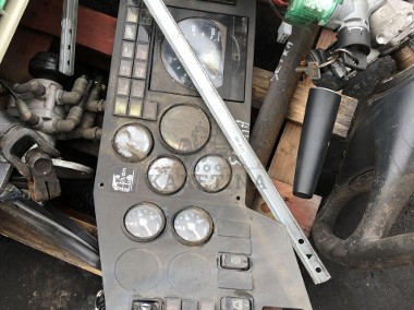 Mercedes Setra Evobus- części róźne/autobus kierownica/przekażniki i inne-1