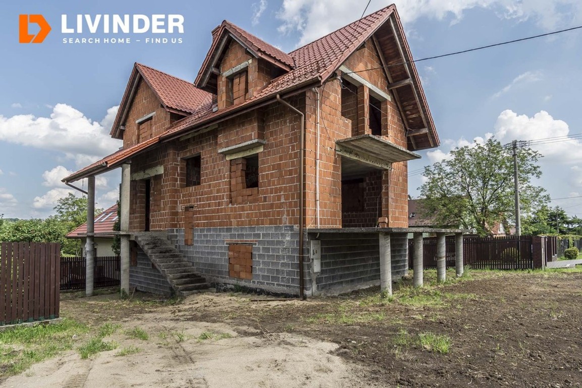 Budynek do wykończenia, mieszkania/lokale usługowe