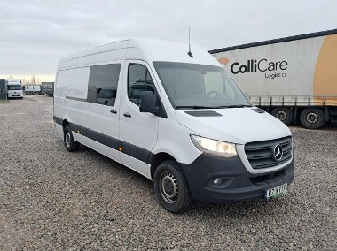 Mercedes-Benz Sprinter-1