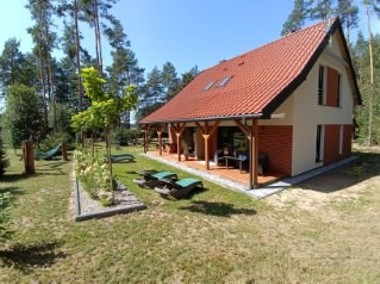 Apartament do wynajęcia nad jeziorem ,,W Sosnowym Lesie'' Pluski-1