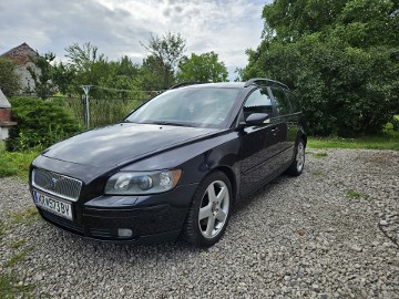 Volvo V50 Bogata wersja, skrzynia 6 biegów, XENON, grzane fotele