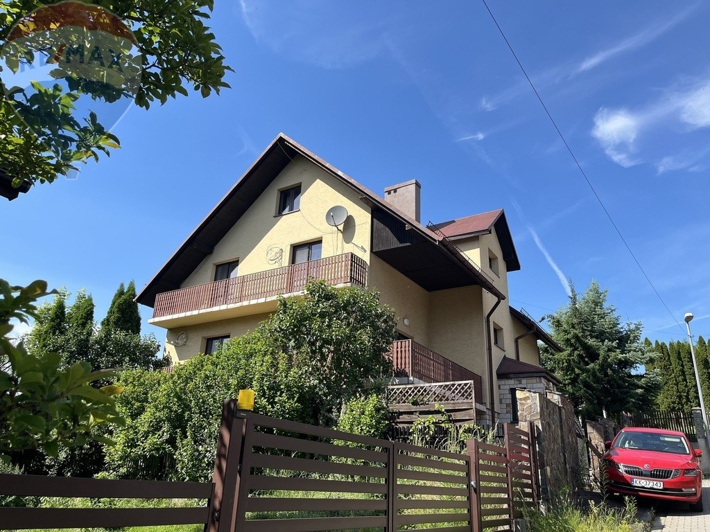 Dom na sprzedaż, 7 pokoi, 230 m², Skawina
