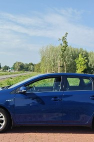 Toyota Auris II-2