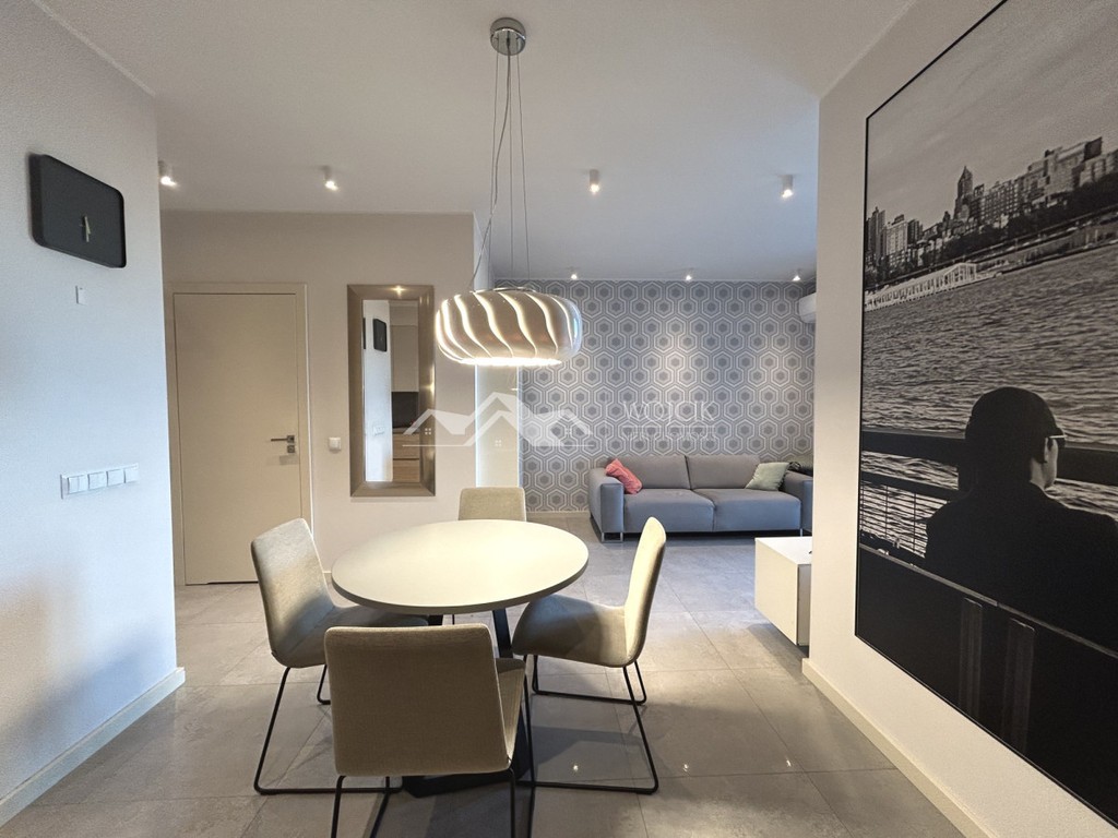 ŚLICZNY 3 POKOJOWY APARTAMENT W SAMYM CENTRUM - Widok 2