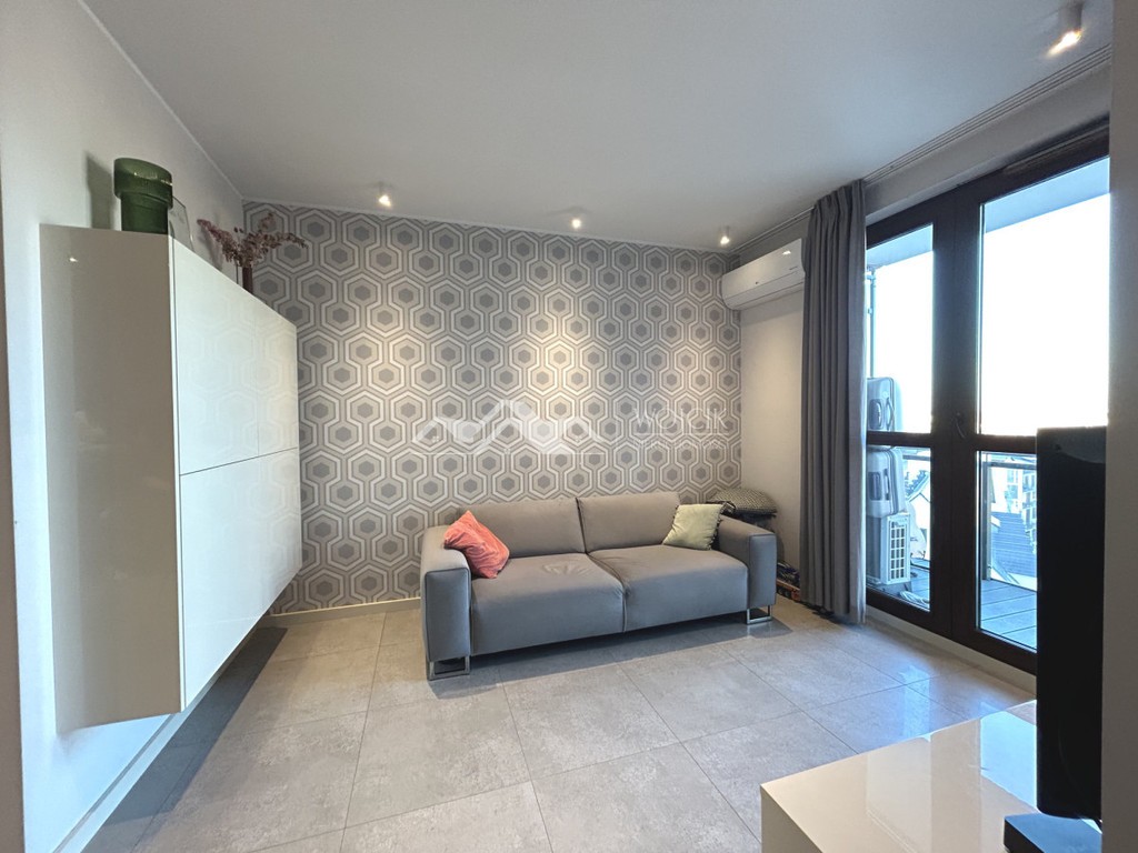 ŚLICZNY 3 POKOJOWY APARTAMENT W SAMYM CENTRUM - Widok 4