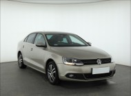 Volkswagen Jetta VI , Salon Polska, DSG, Klimatronic, Tempomat, Parktronic,