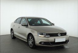 Volkswagen Jetta VI , Salon Polska, DSG, Klimatronic, Tempomat, Parktronic,