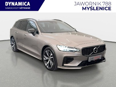 Volvo V60 II VAT 23% R-Design 2.0 T8 PHEV 455KM automat AWD 2022 r., salon PL, HA-1