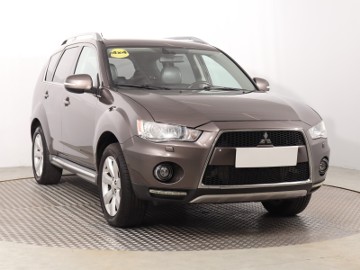 Mitsubishi Outlander II , Salon Polska, 7 miejsc, Xenon, Klima, Tempomat, Parktronic,