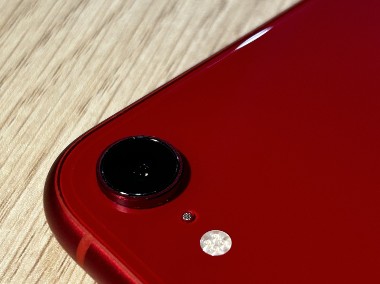 iPhone XR czerwony 128GB-1