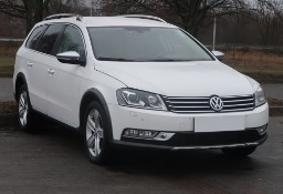 Volkswagen Passat B7 , DSG, Skóra, Navi, Xenon, Bi-Xenon, Klimatronic, Tempomat,