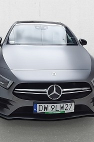 Mercedes-Benz-2