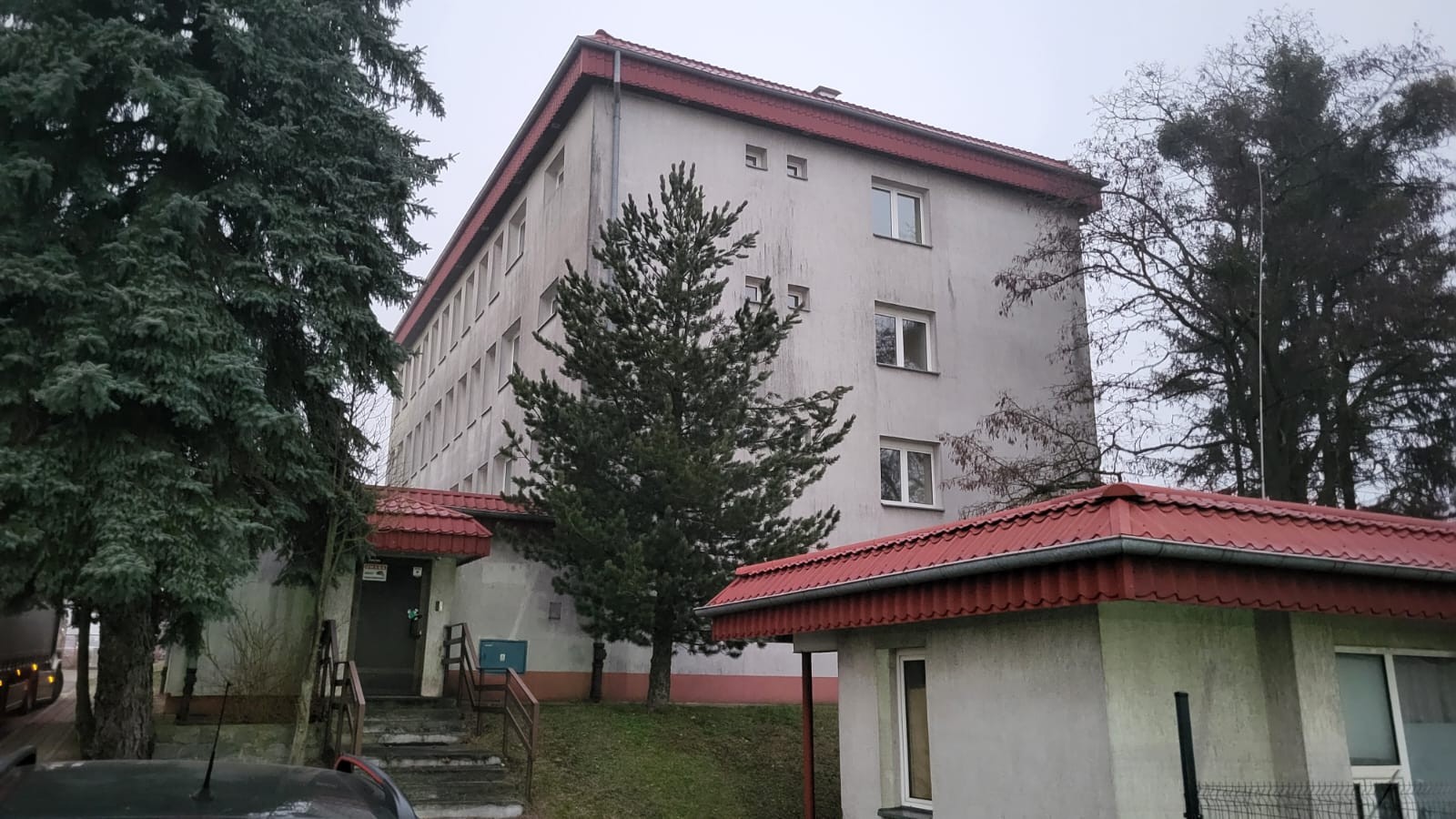 biurowiec na sprzedaż