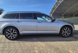 Volkswagen Passat B8 Variant 2.0 TDI (150 KM) DSG7 Cockpit