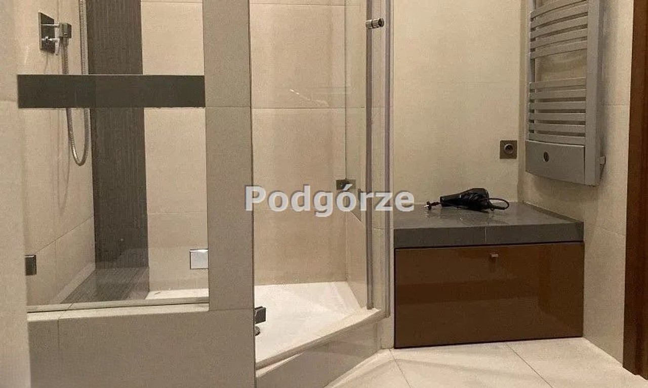 Zadbane 2 pok, Ruczaj, balkon, miejsce garażowe - Więcej