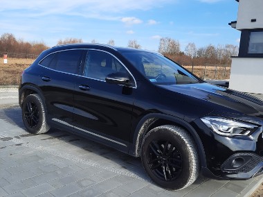 Mercedes z małym przebiegiem od pierwszego właściciela-1