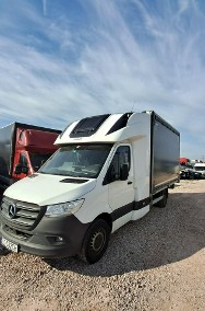 Mercedes-Benz Sprinter-2