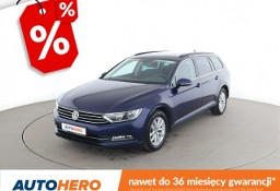 Volkswagen Passat B8 klima auto (3 strefy), navi, czujniki parkowania, grzane fotele