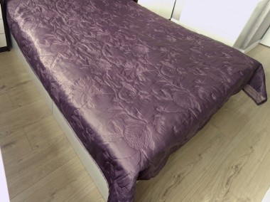Nowa narzuta na łóżko w modnym kolorze 220x200 cm-1