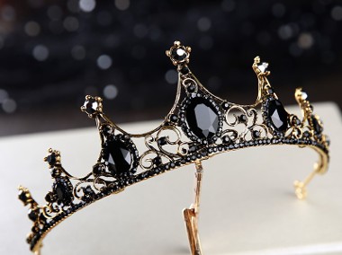 Nowa korona diadem tiara złoty kolor czarne kamienie królowa księżniczka bal-1