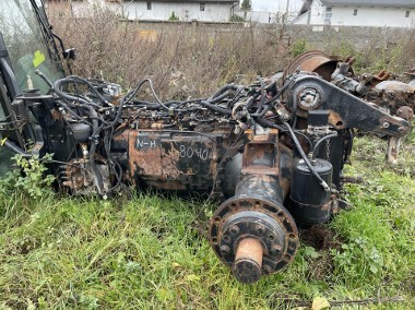 New Holland T8040 Case Magnum 310 - części - zwolnica-1