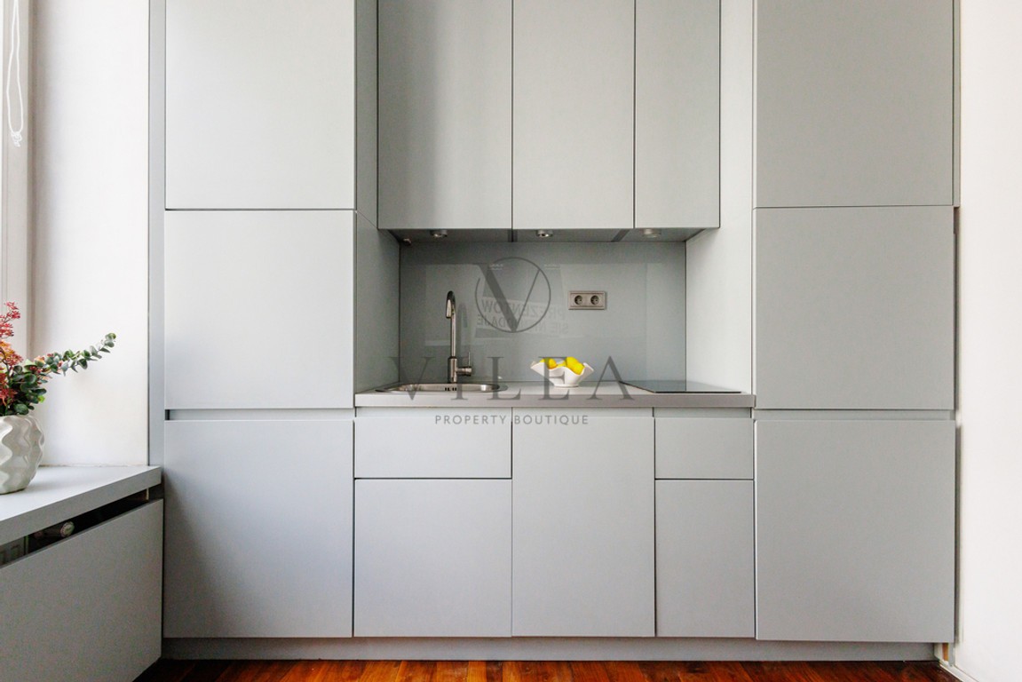 Nowy Świat, nowoczesny design w starej kamienicy - View 4