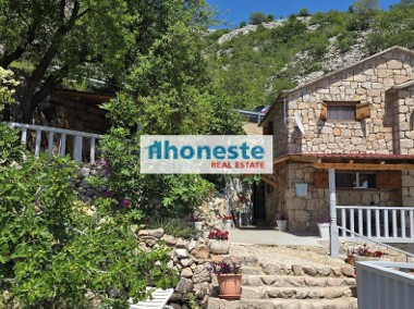 Kamienny dom w pierwszej linii brzegowej  w Chorwacji koło Karlobagu na sprzedaż-1
