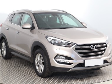 Hyundai Tucson , Salon Polska, 1. Właściciel, Serwis ASO, Navi, Xenon,-1