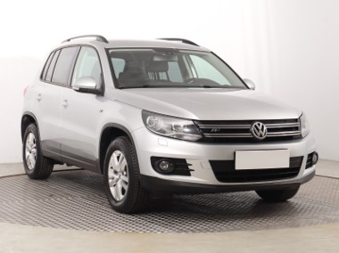 Volkswagen Tiguan , DSG, Navi, Klima, Tempomat, Podgrzewane siedzienia-1