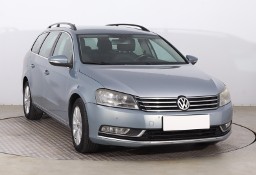 Volkswagen Passat B7 , Navi, Klimatronic, Tempomat, Parktronic,