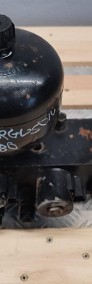 Blok zaworowy sterowania osią Massey Ferguson 7480-4