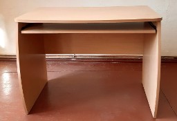 biurko z wysuwanym blatem