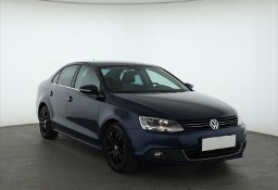 Volkswagen Jetta VI , Salon Polska, Klimatronic, Tempomat, Parktronic,